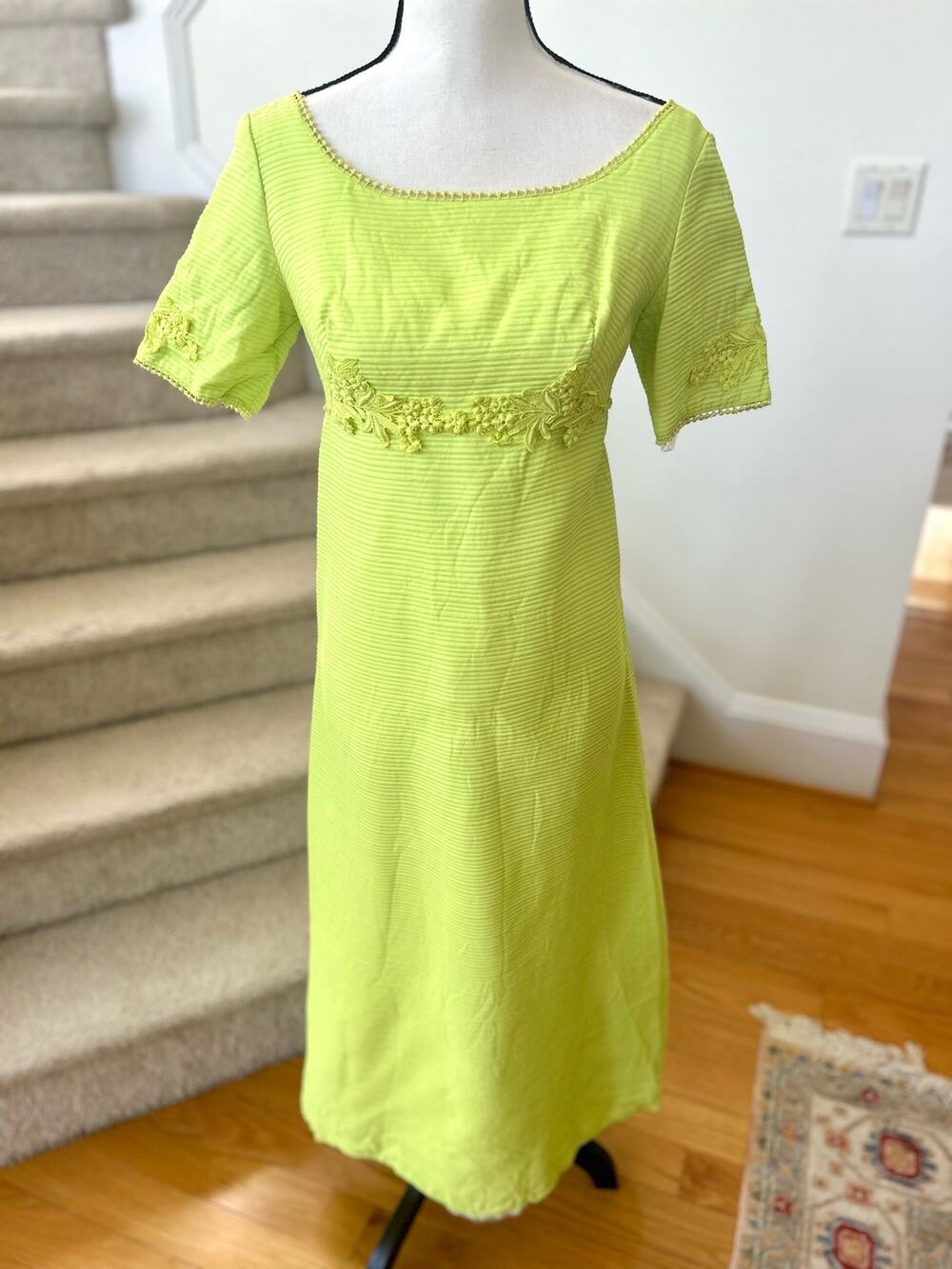 Vintage 60s Neon Lime Green Lace Floral Appliqué Maxi Hostess Gown Party Dress
